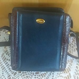 Belly handbag